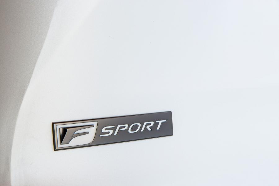  Lexus NX200t F-Sport 2014 года  (фото 9 из 84)